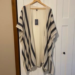 Universal Thread kimono